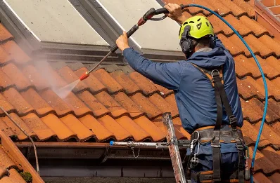 Démoussage et hydrofuge de toiture à Brainville